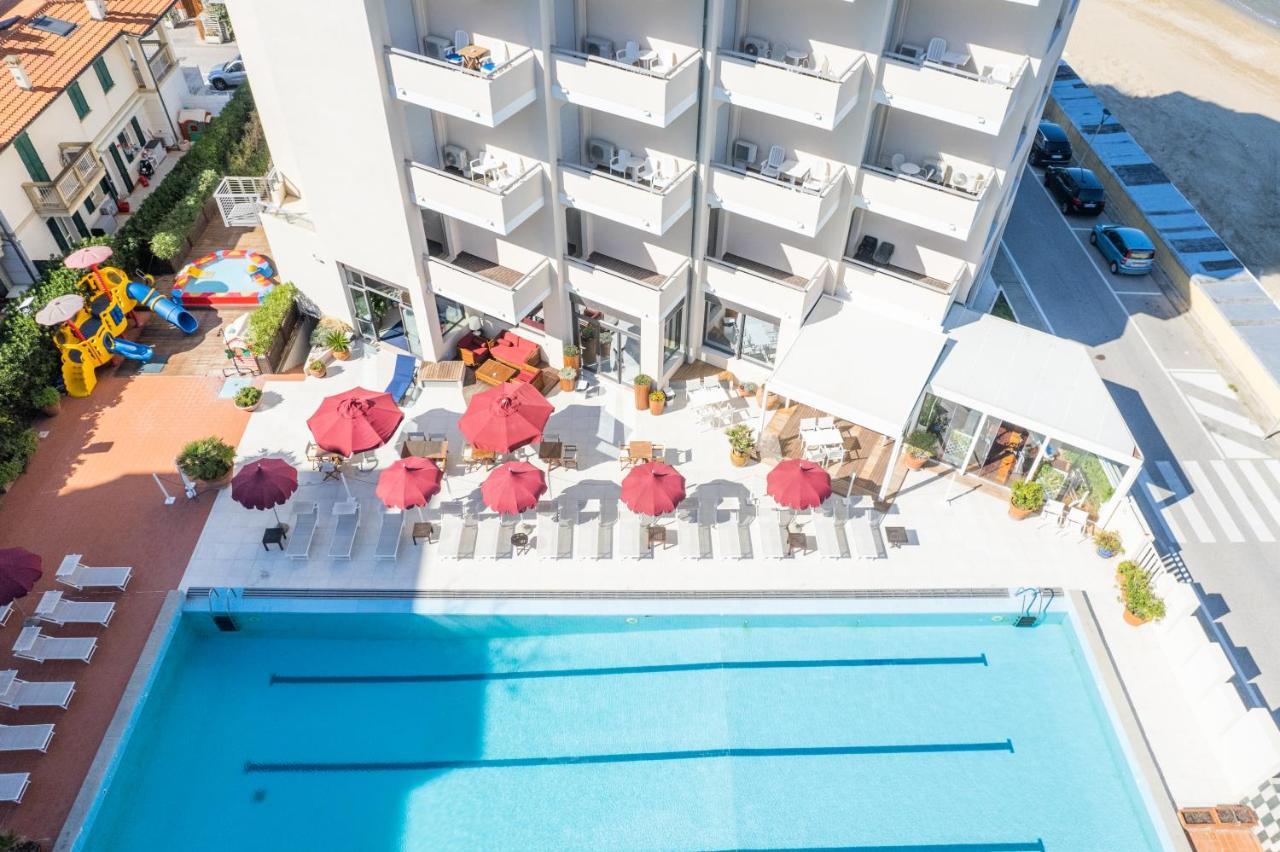 Unahotels Imperial Sport Hotel Pesaro Dış mekan fotoğraf