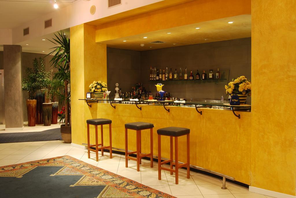 Unahotels Imperial Sport Hotel Pesaro Dış mekan fotoğraf