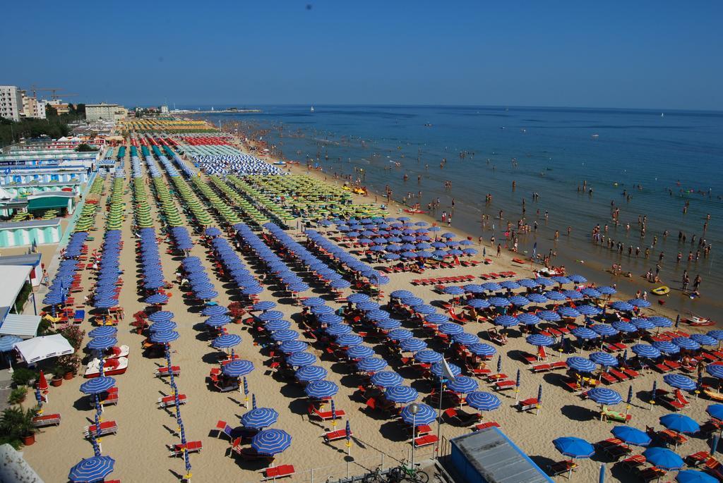 Unahotels Imperial Sport Hotel Pesaro Dış mekan fotoğraf